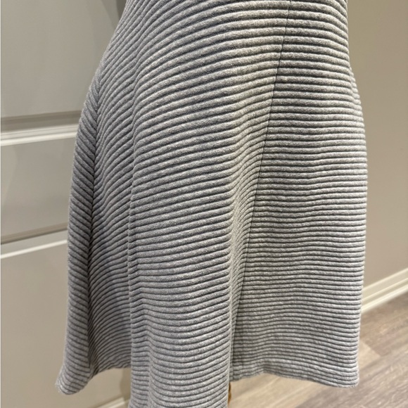 Loft, size 10, gray sleeveless dress - Picture 3 of 8